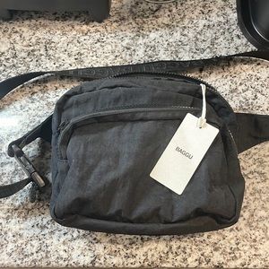 Black baggu fanny pack
